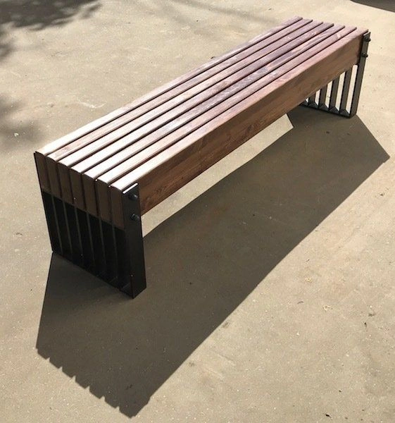 Скамейка стальная «Simple line» без спинки 1,5 м