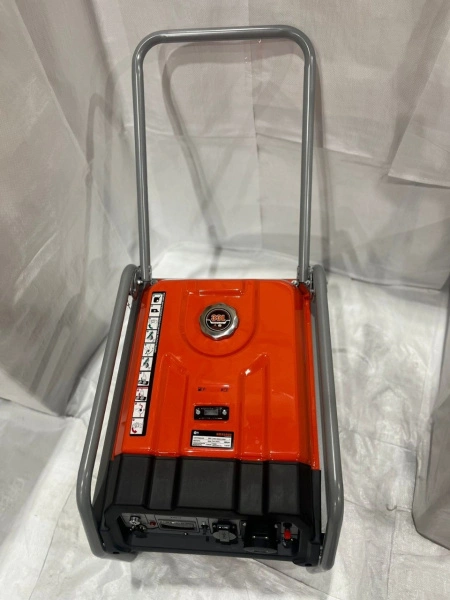 Генератор бензиновый 7,0 кВт 220В с АВР, электростартером и колесами TOR KM9500HA