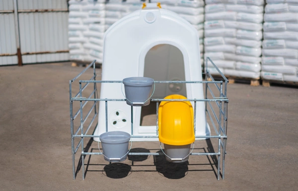 Домик для телёнка малый