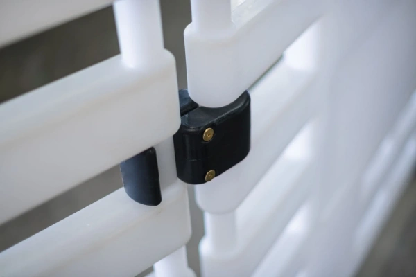 Ограждение барьерное «ARGO» с пластиковыми опорами белый